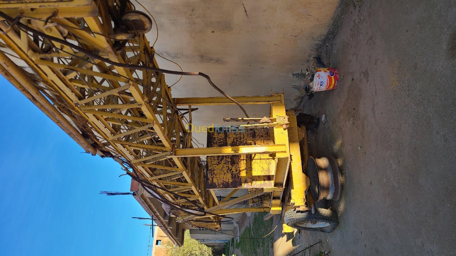 Grue fix 04 et dumper et compresseur 2000 