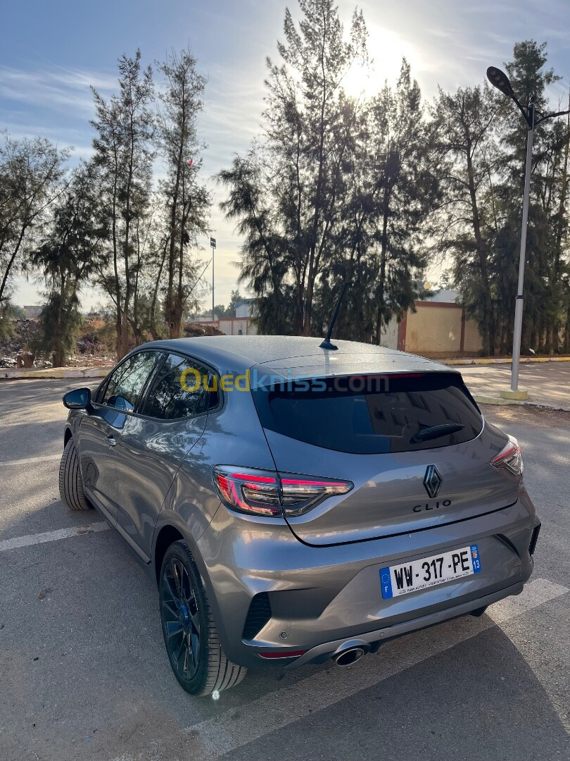 Renault Clio 2024 Alpine