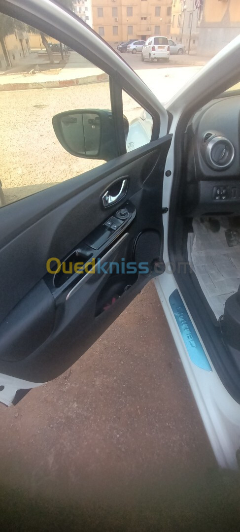 Renault Clio 4 2015 Limited