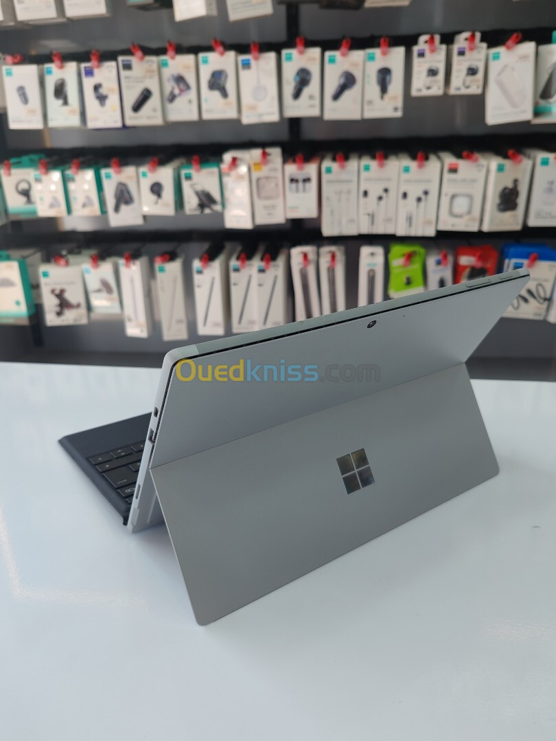 MICROSOFT SURFACE PRO 7+ I5-1135G7 8GB 256GB SSD 12.3" TACTILE 3K