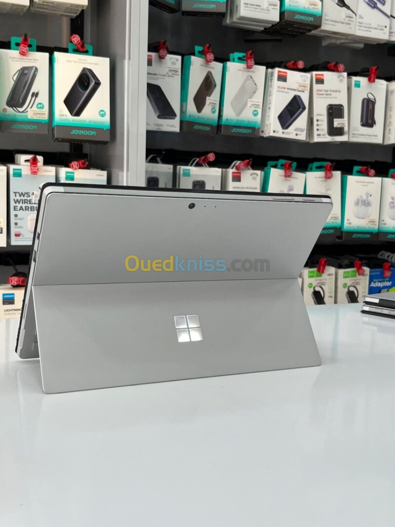 MICROSOFT SURFACE PRO 6 I5-8350U 8GB RAM 256GB SSD ECRAN 12.5"TACTILE 