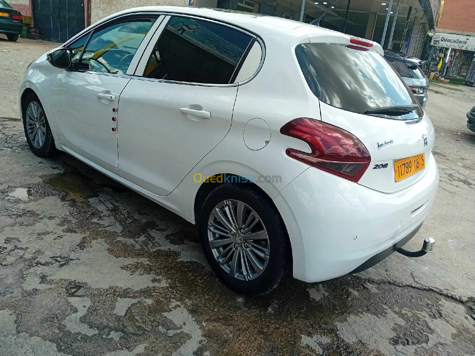 Peugeot 208 2016 Allure Facelift