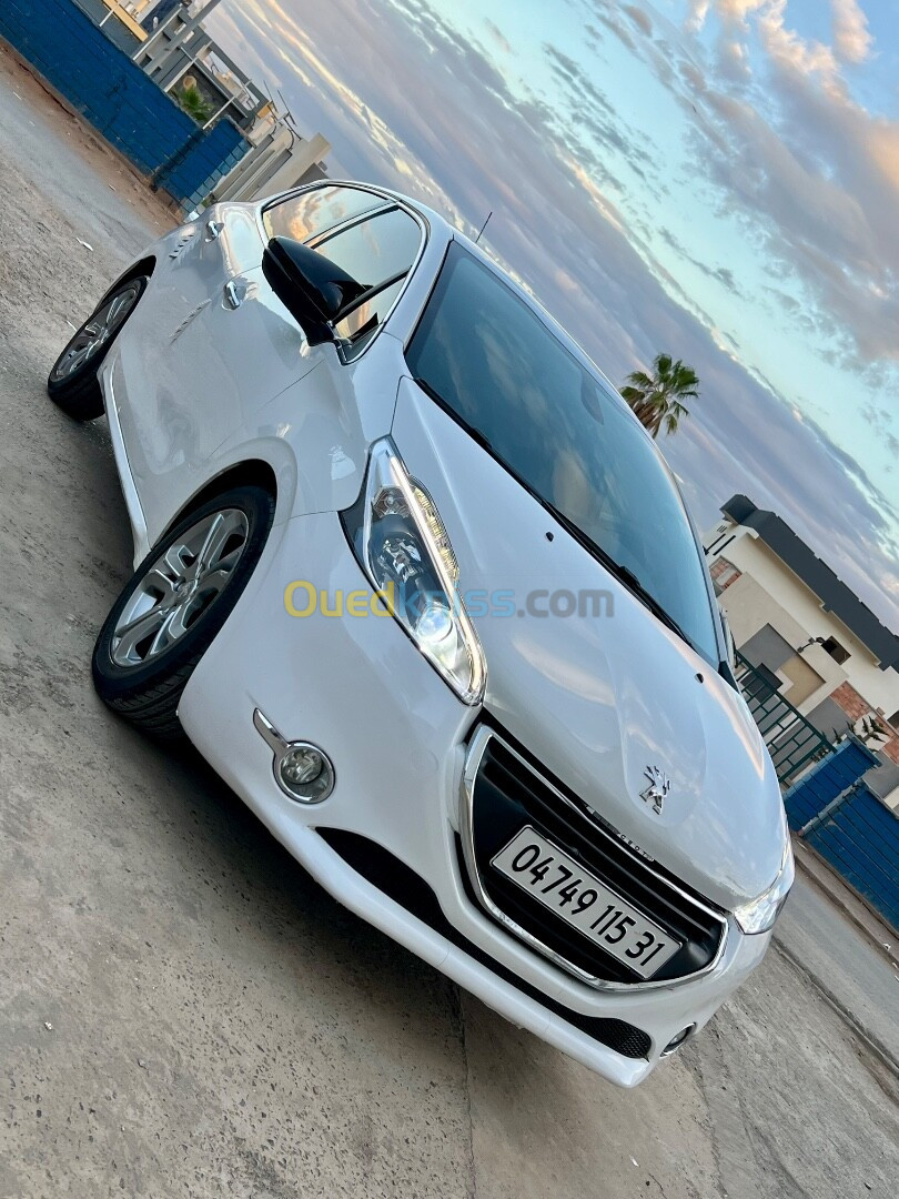 Peugeot 208 2015 Allure