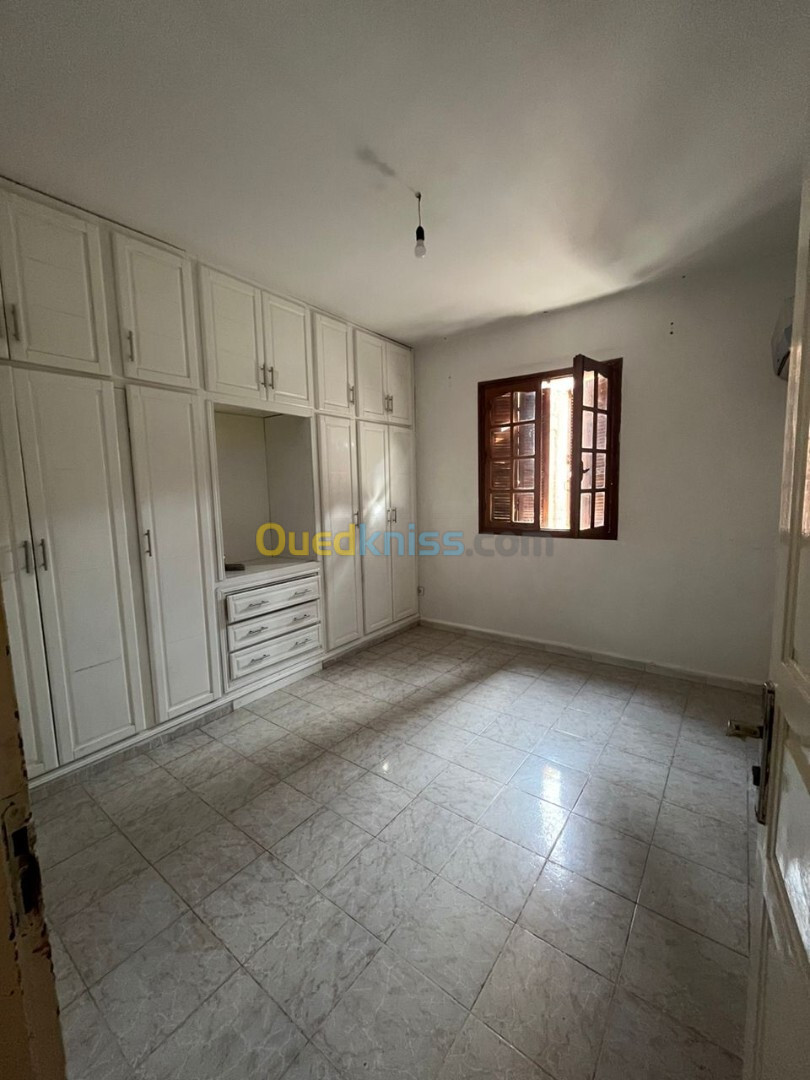 Location Niveau De Villa F4 Alger Kouba