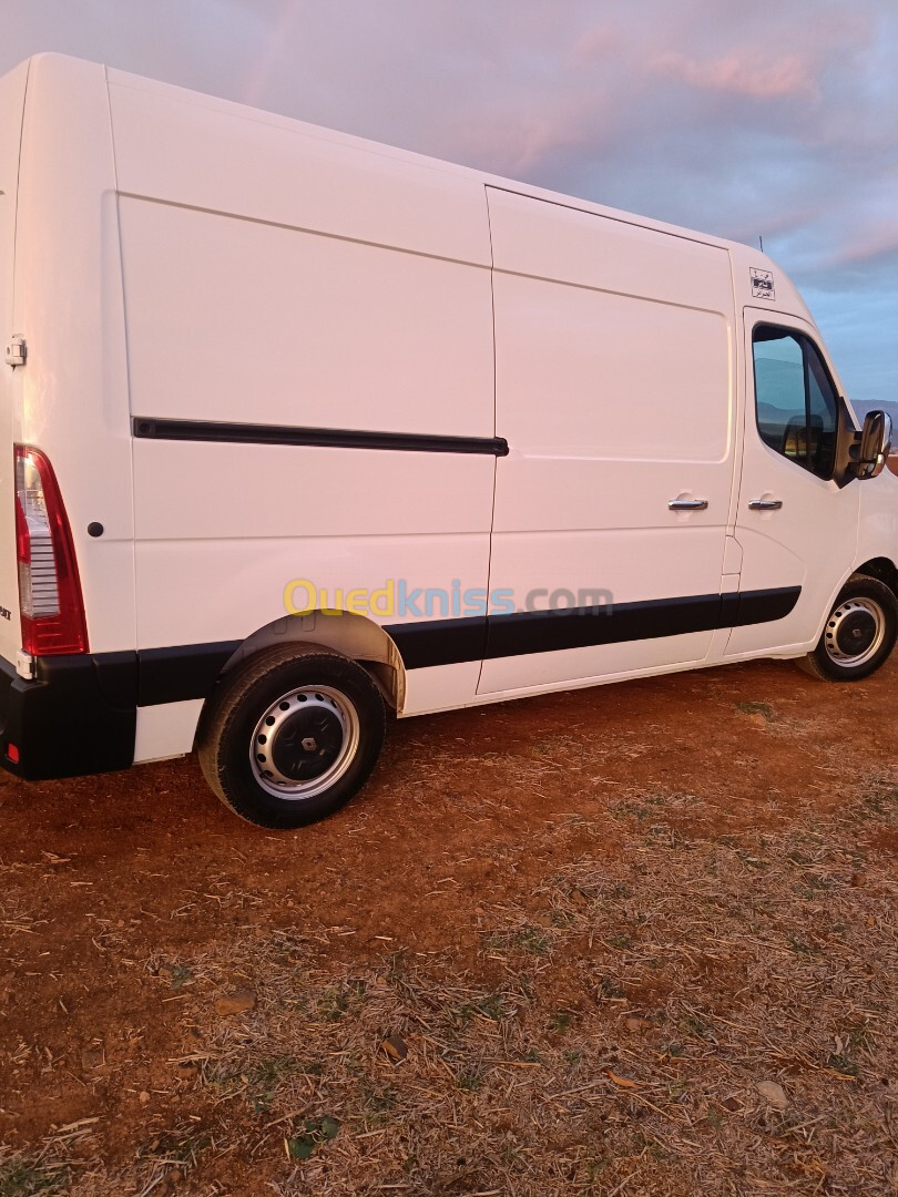 Renault Master 2021