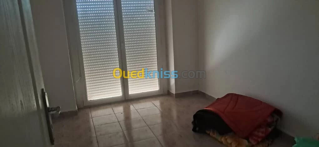 Location Appartement F4 Annaba Annaba