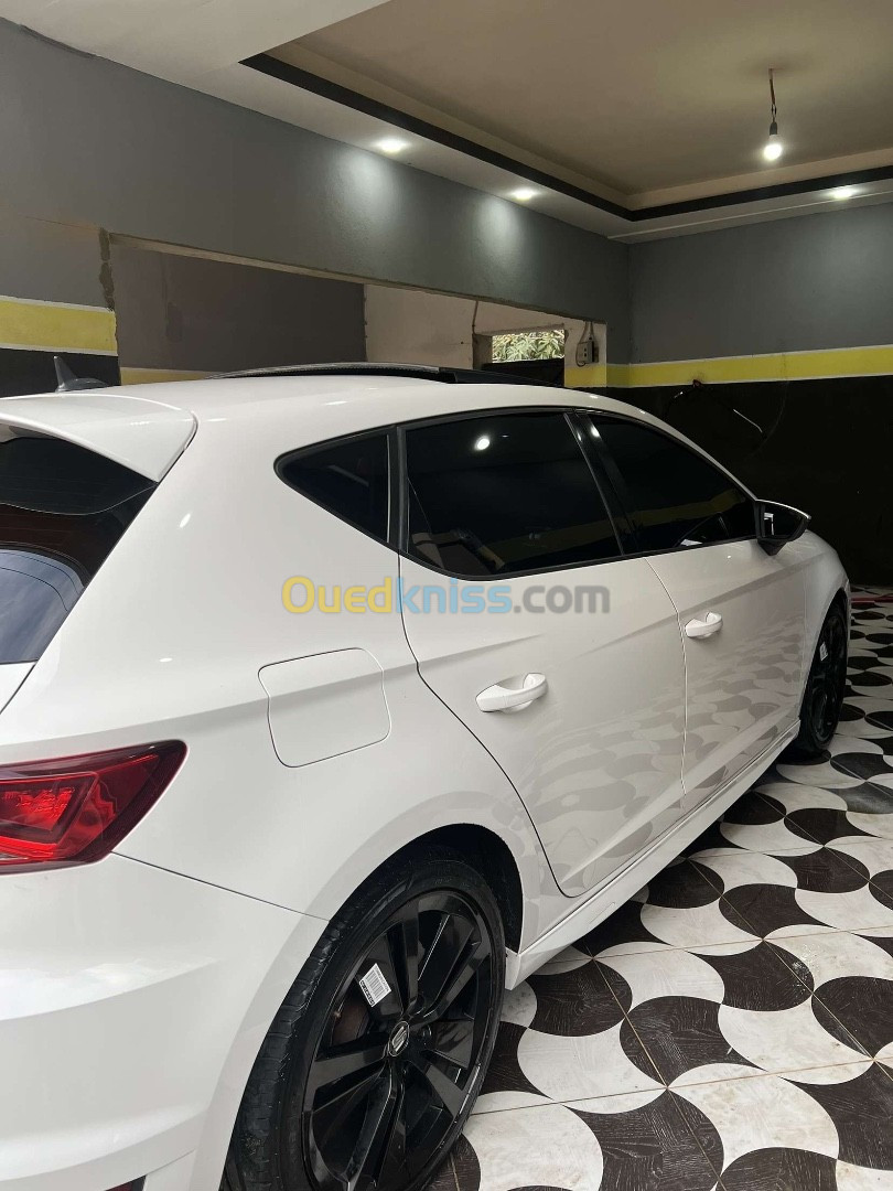 Seat Leon 2015 LINEA R+