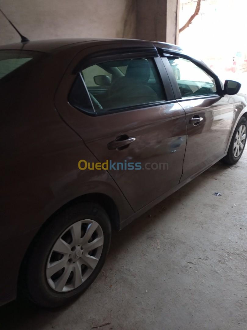 Peugeot 301 2013 Allure