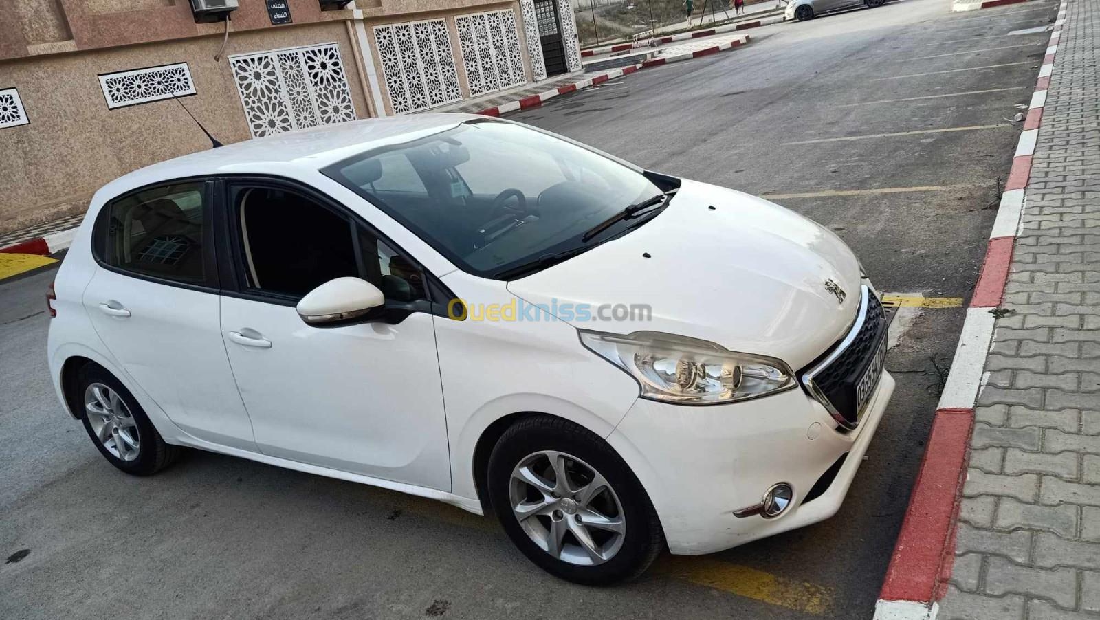 Peugeot 208 2015 Access