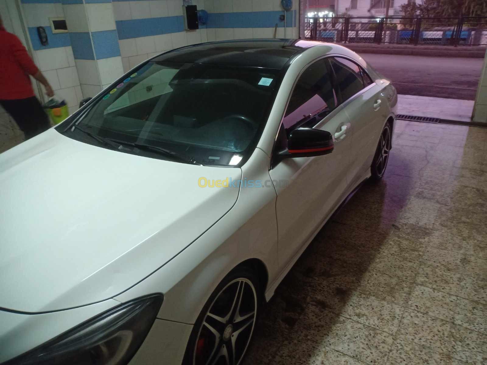 Mercedes CLA 2014 Coupé Exclusif + AMG 