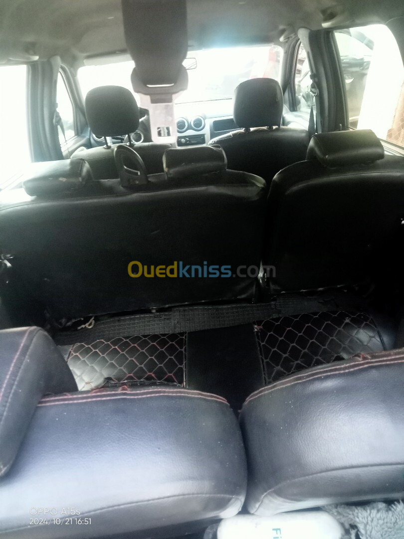 Dacia Logan 2012 Propre