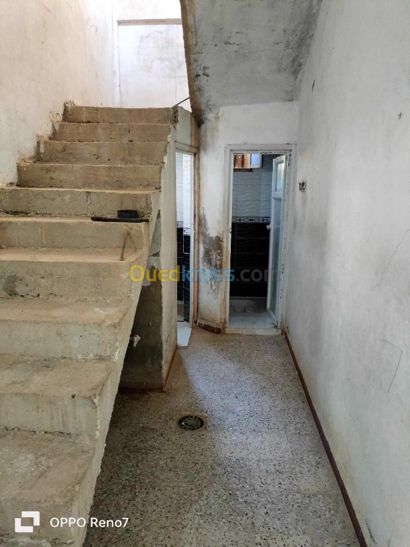 Vente Appartement F4 Biskra Sidi okba