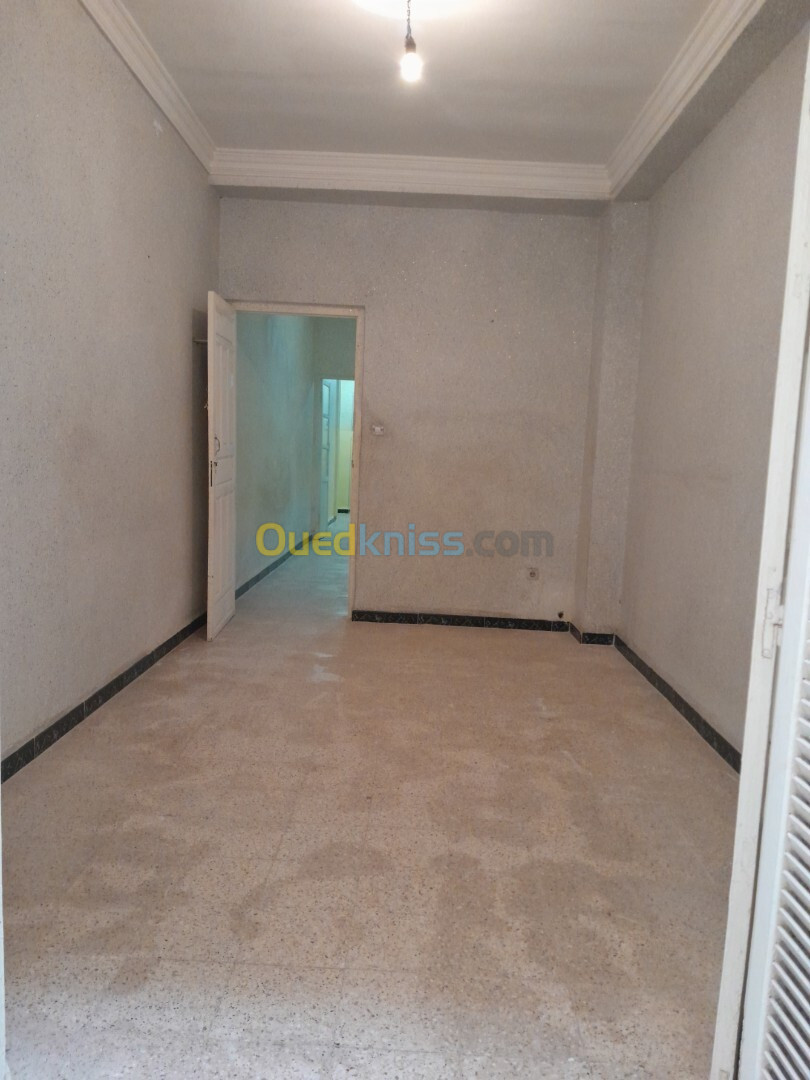 Location Niveau De Villa F2 Alger Bordj el kiffan