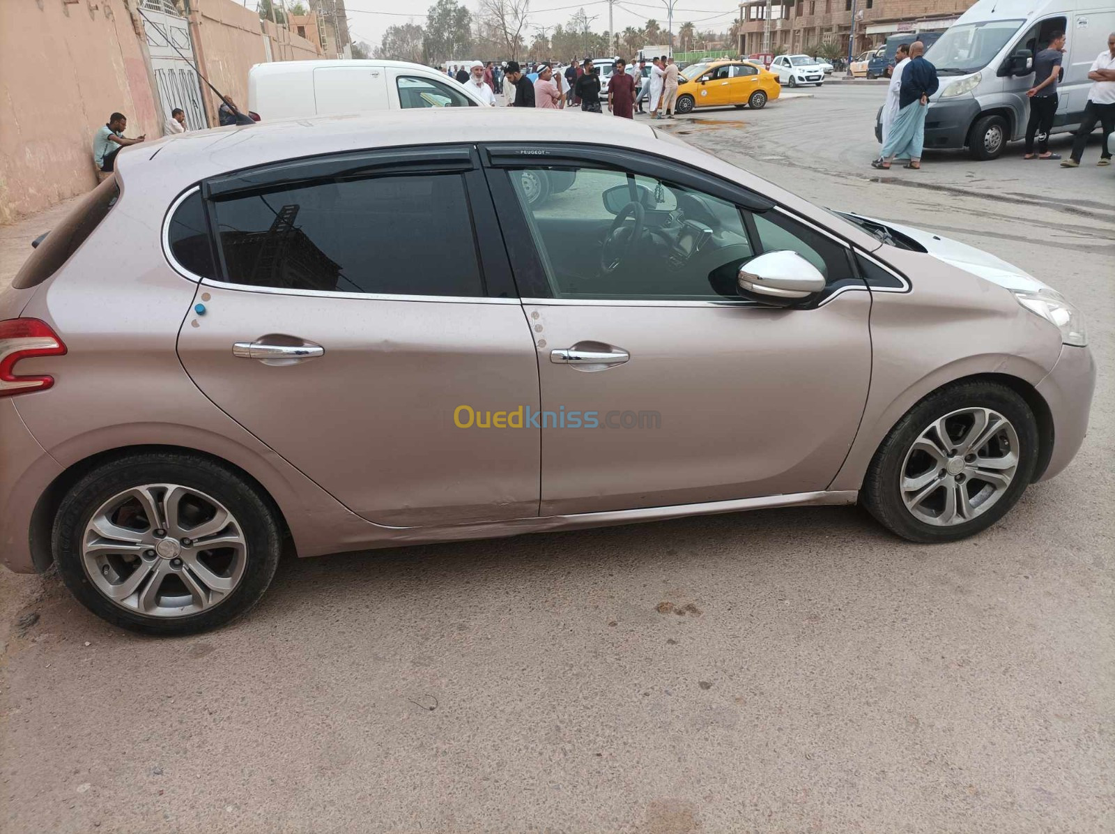 Peugeot 208 2013 Allure sans toit