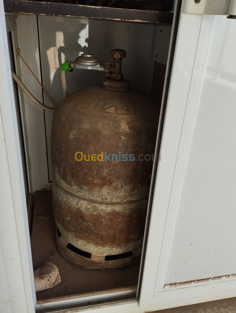 02 Bouteilles de gaz butane à vendre