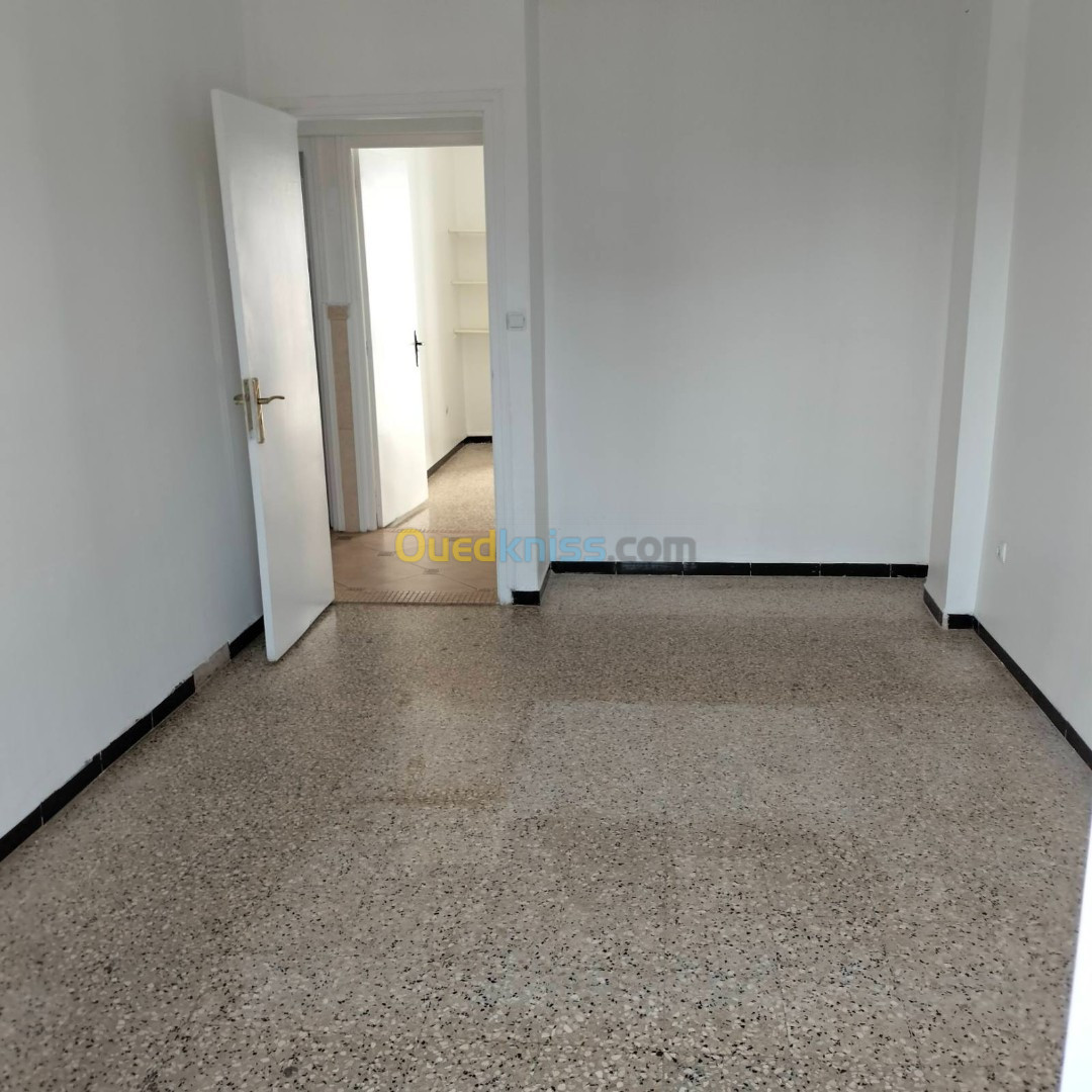 Vente Appartement F3 Boumerdès Corso