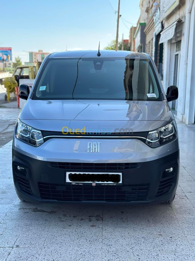 Fiat Doblo 2023 Italien