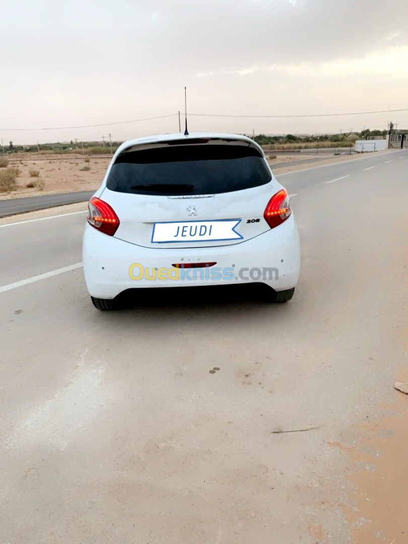 Peugeot 208 2015 Allure