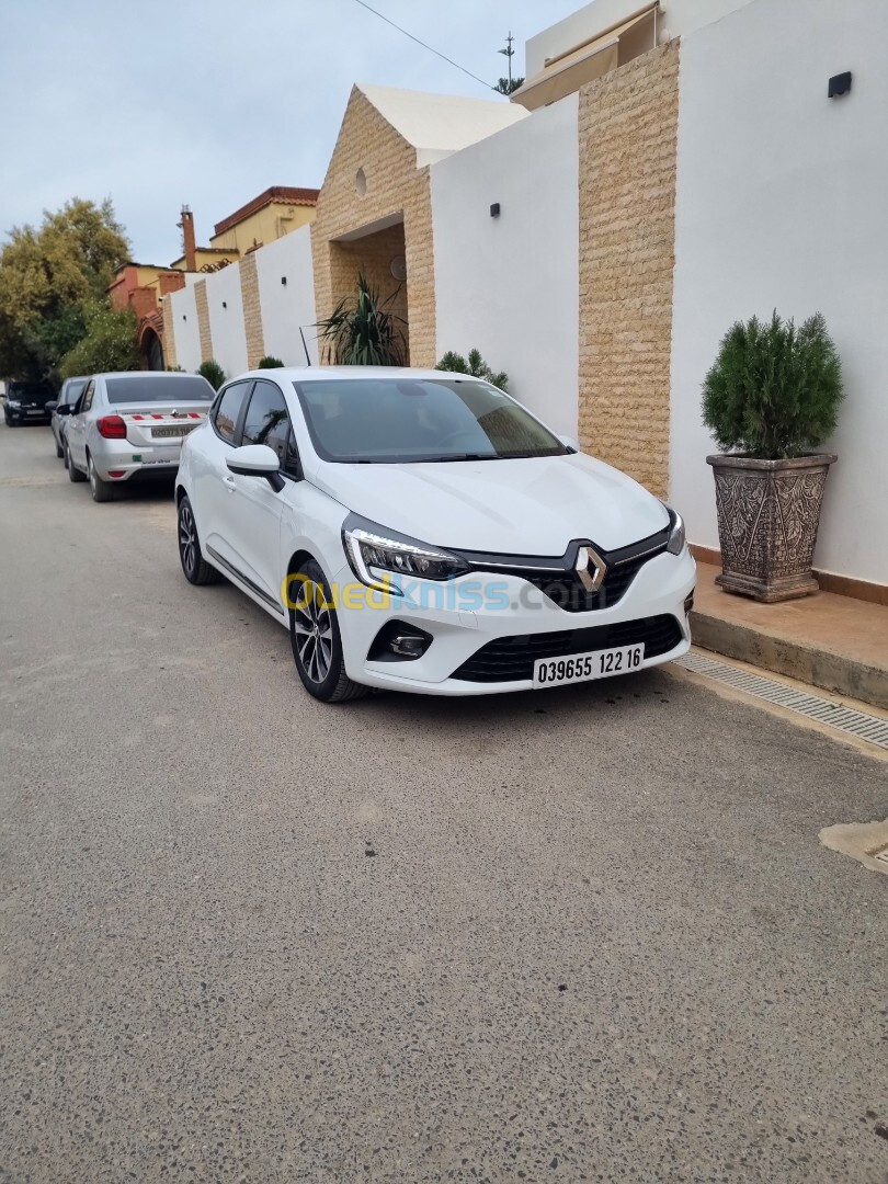 Renault Clio 5 2022 Zen boîte automatique