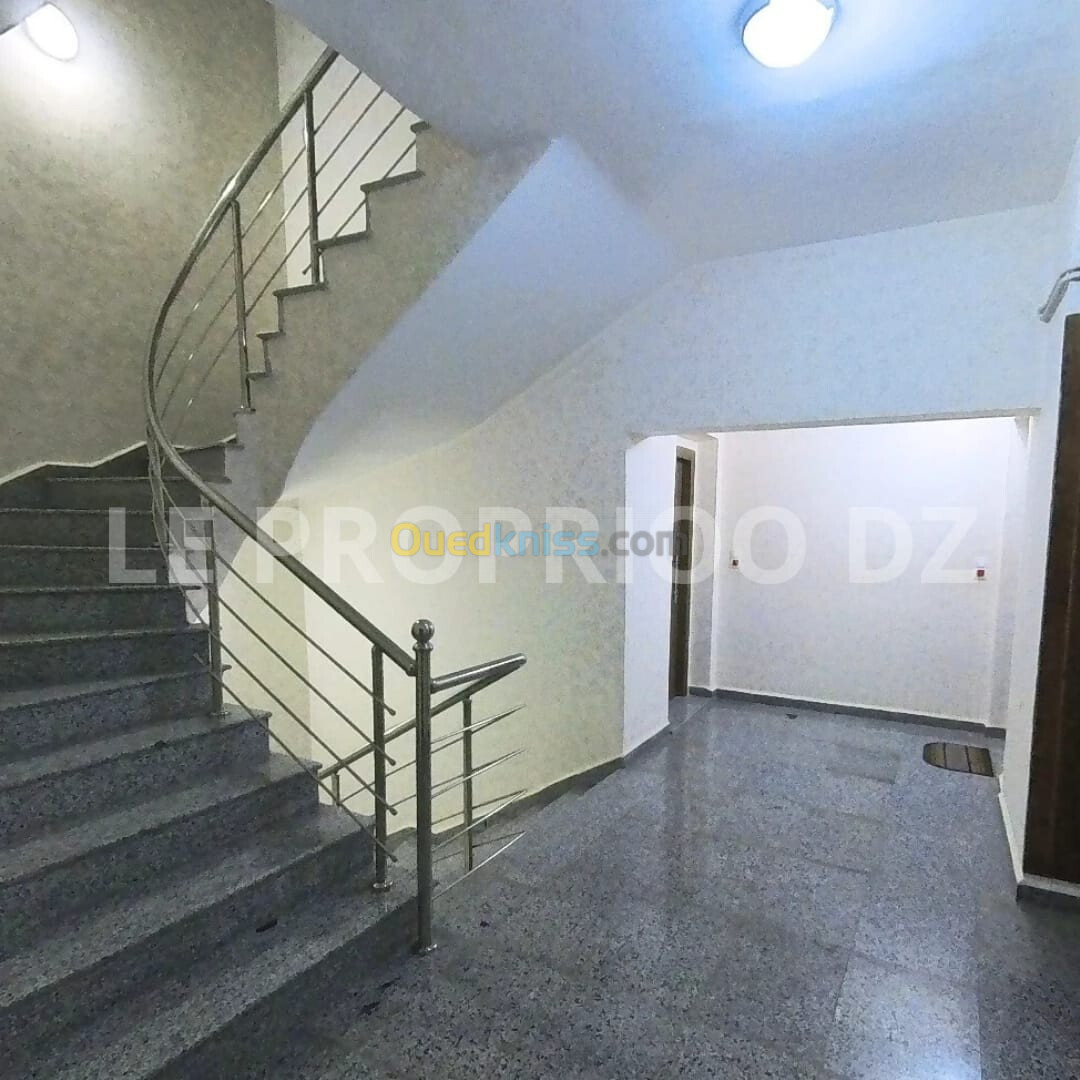 Location Appartement F4 Alger Draria