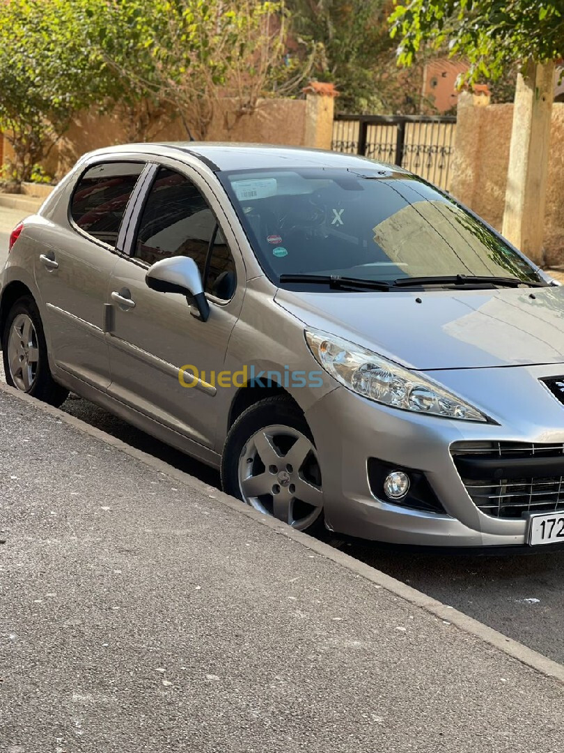 Peugeot 207 2011 