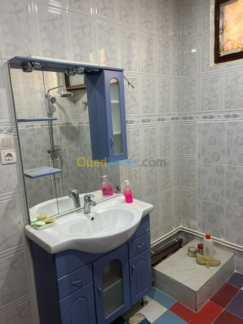 Location Appartement F4 Blida Blida