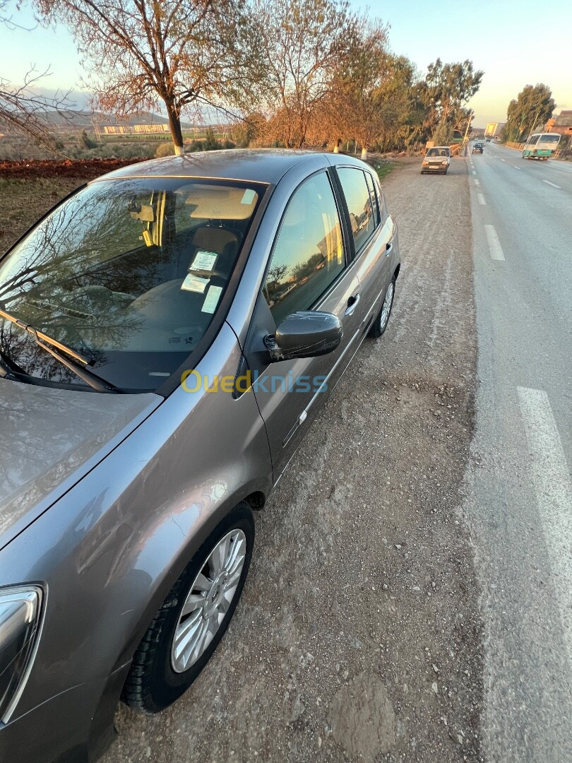 Renault Clio 3 2011 Exception