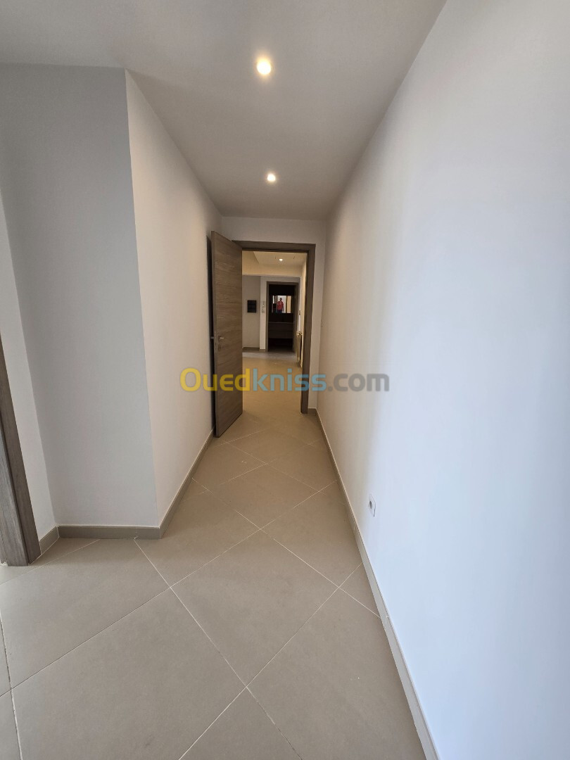 Vente Appartement F3 Alger Hydra