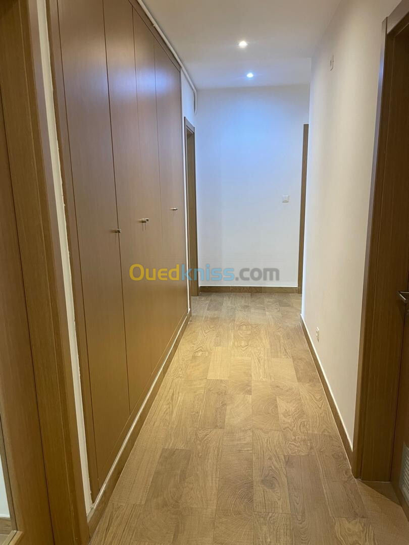 Location Appartement F3 Alger Hydra