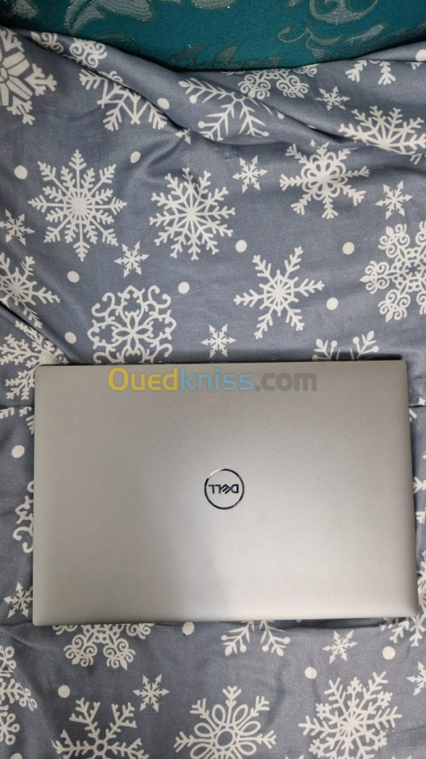 Dell precision 5680 work station 