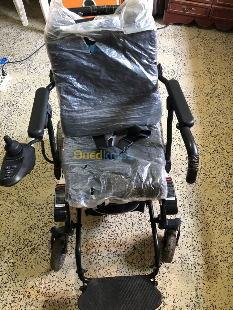 Fauteuil Roulant Electrique Pliable Léger كرسي متحرك كهربائي