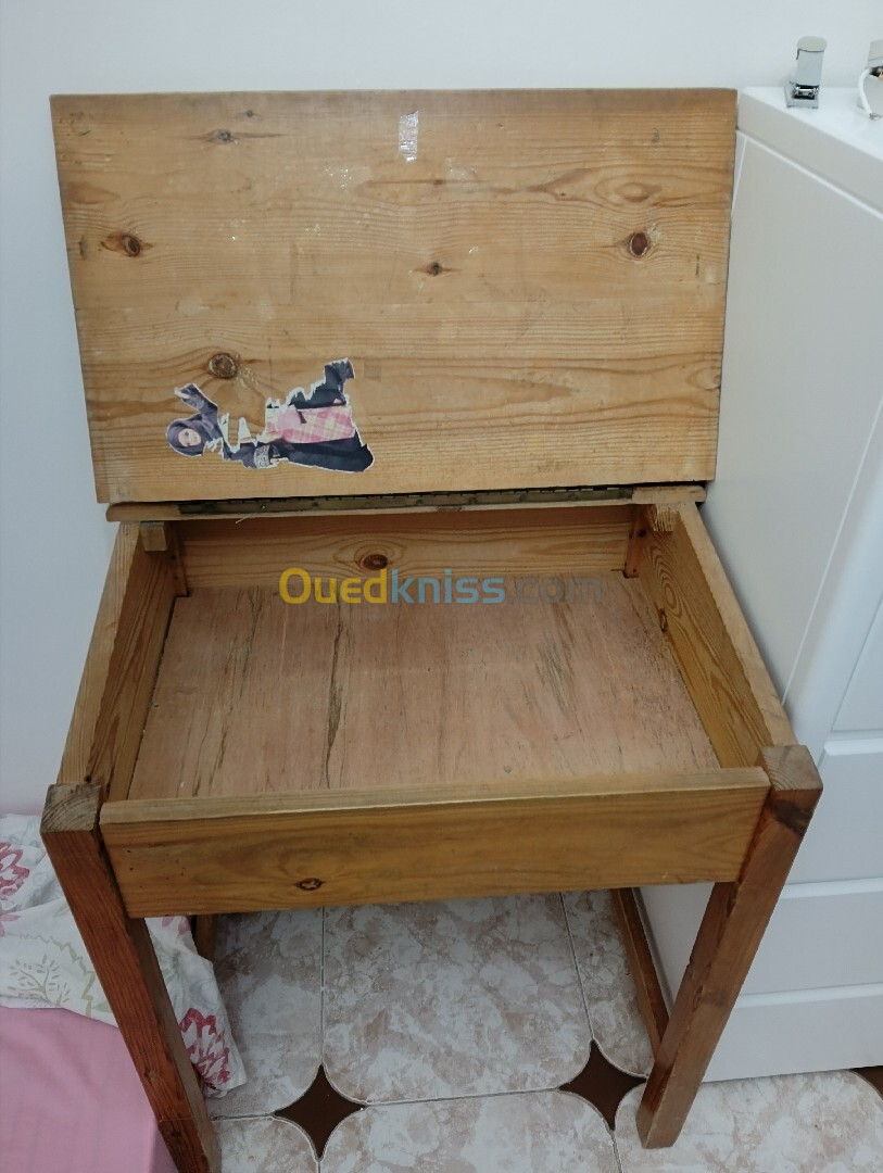 Bureau pour enfants 