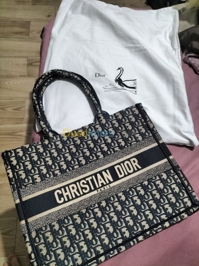 صاك نسائي Christian Dior ماركة ايطالية اصلية 