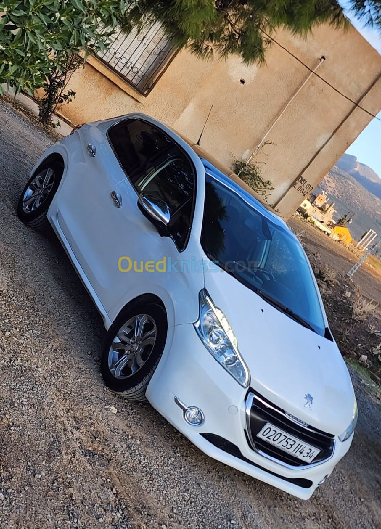 Peugeot 208 2014 Allure