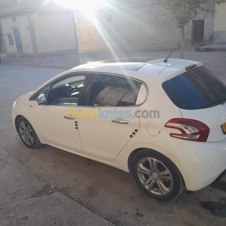 Peugeot 208 2013 Allure