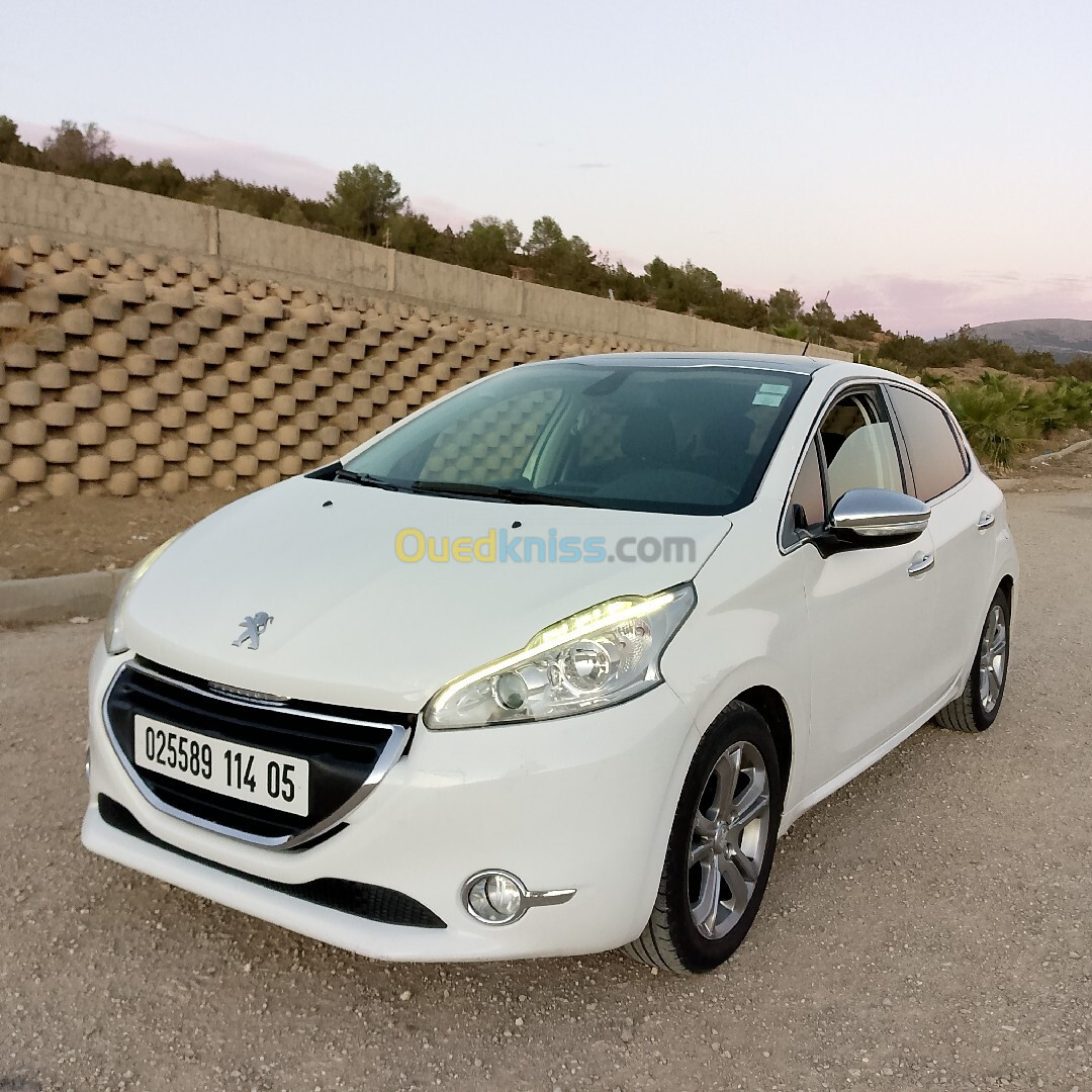 Peugeot 208 2014 Allure