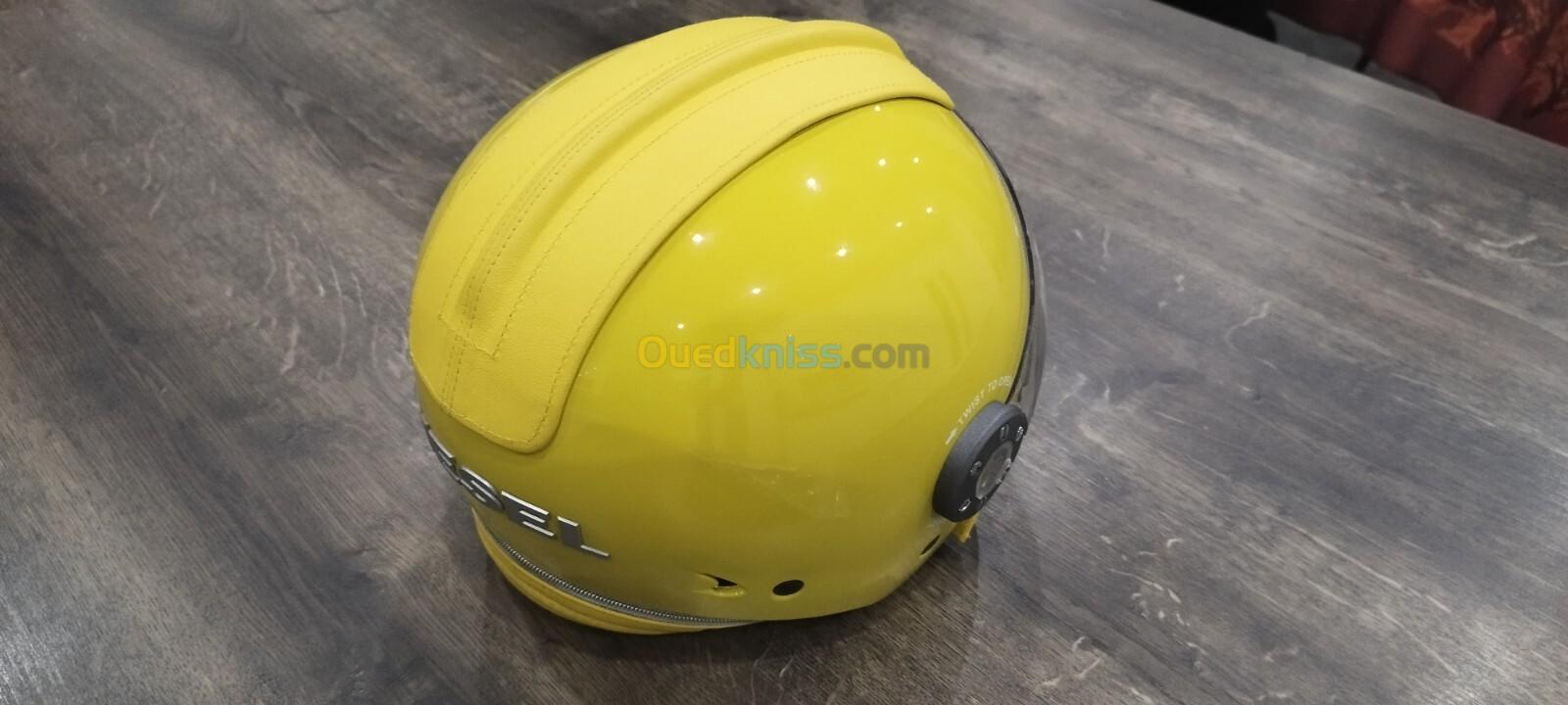 Vend casque scooter ou moto