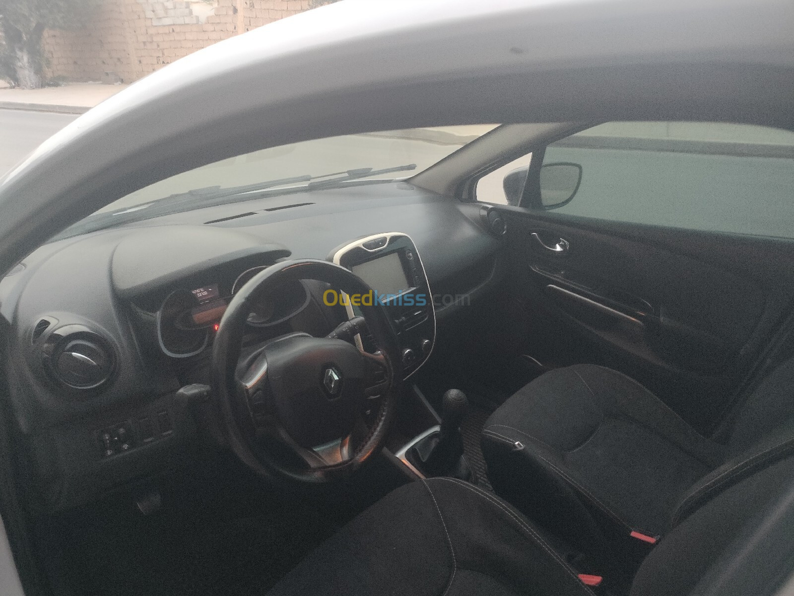 Renault Clio 4 2015 Limited 2