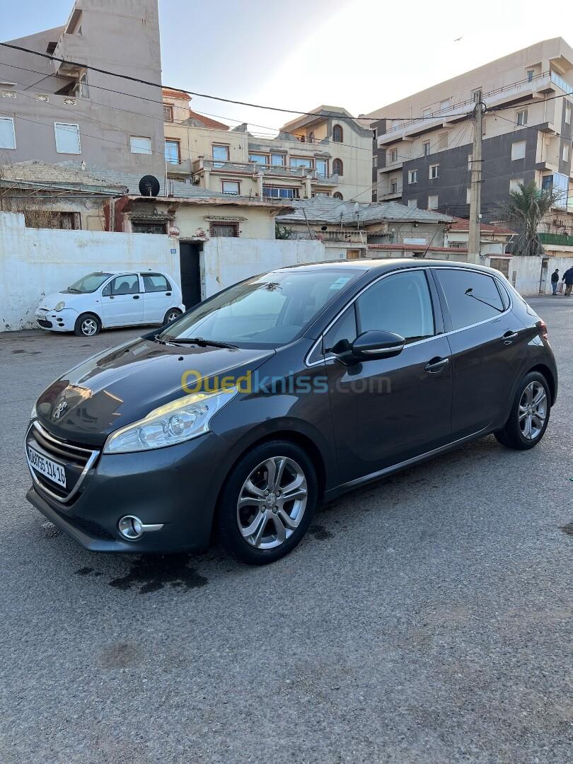 Peugeot 208 2014 Allure