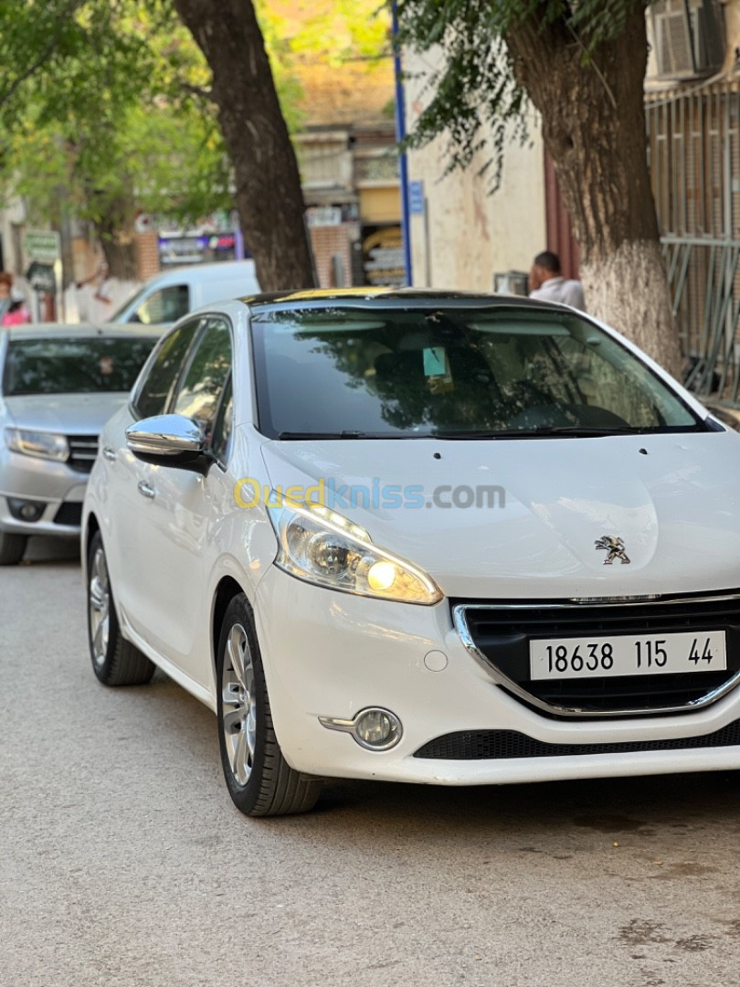 Peugeot 208 2015 Allure