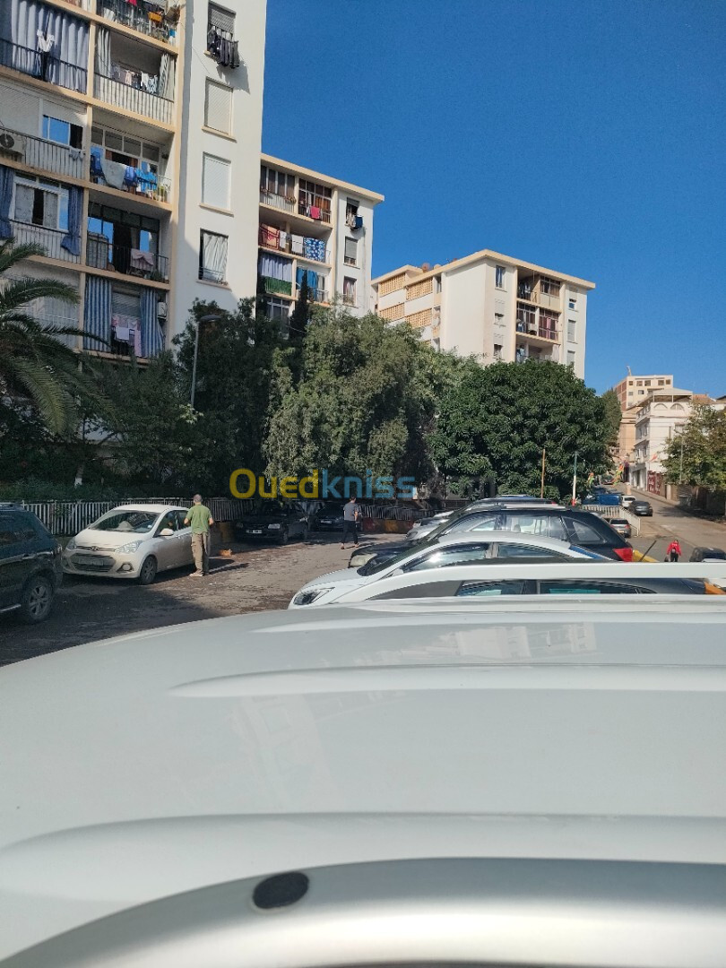 Location Appartement F3 Alger Hydra