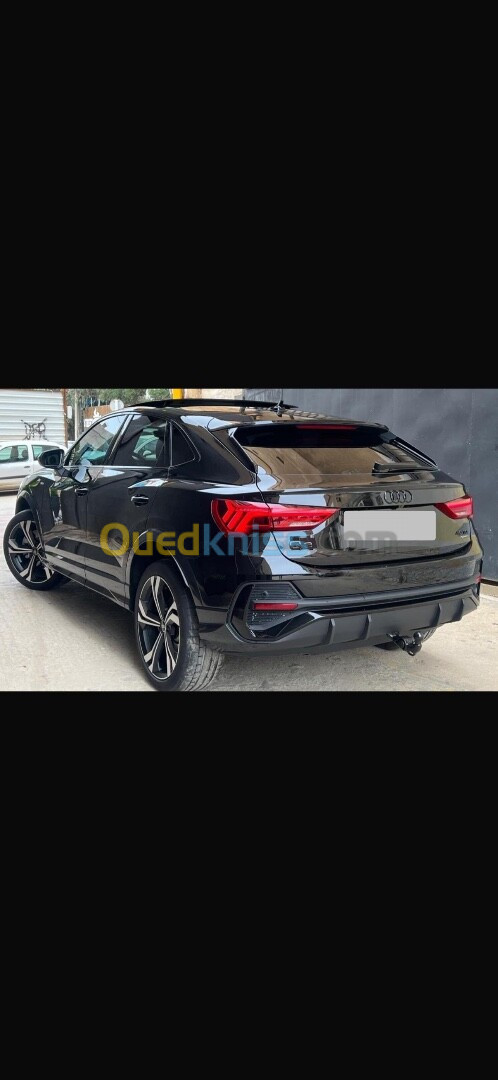 Audi Q3 2024 Blak édition