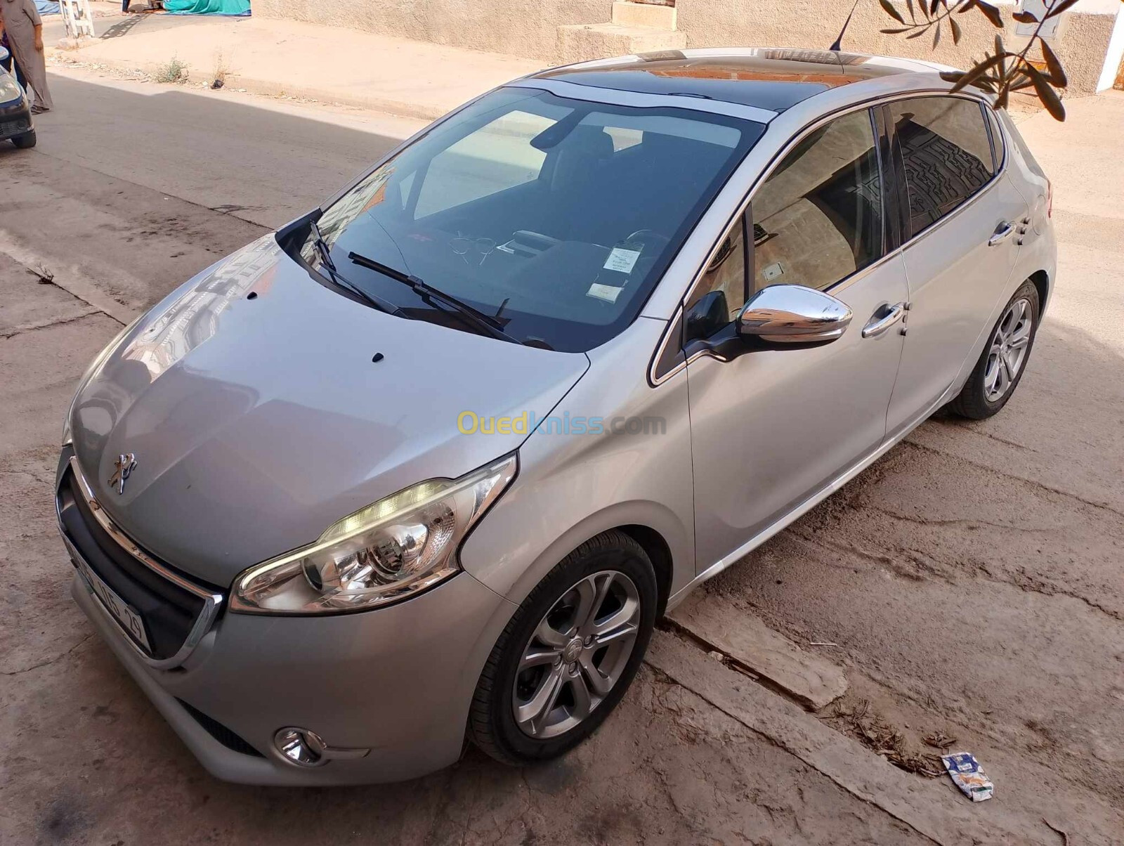 Peugeot 208 2015 208