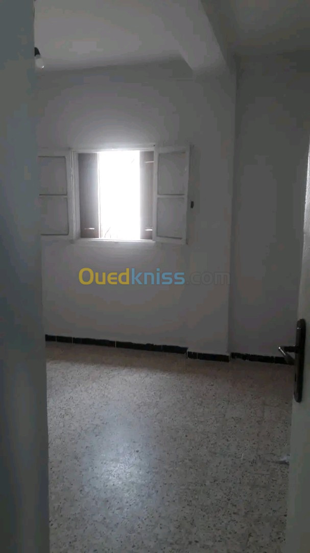 Vente Appartement F3 Oran Ain el bia