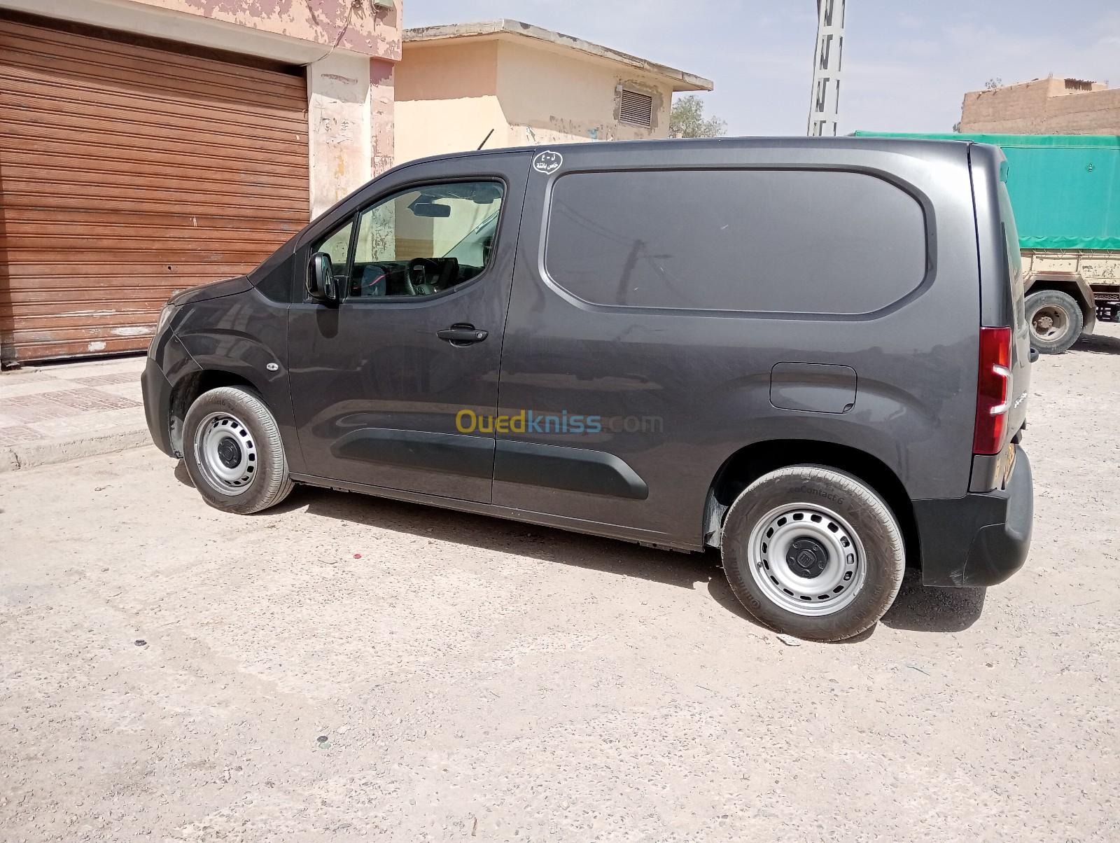 Fiat FIAT DOBLO 2023 