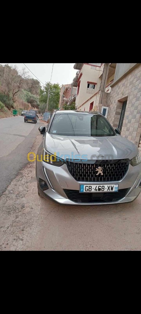 Peugeot 2008 2021 GTLE