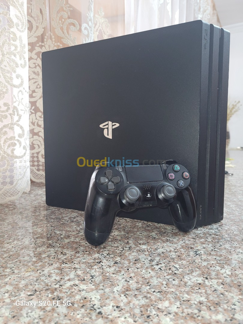 Vente de ps4 pro 