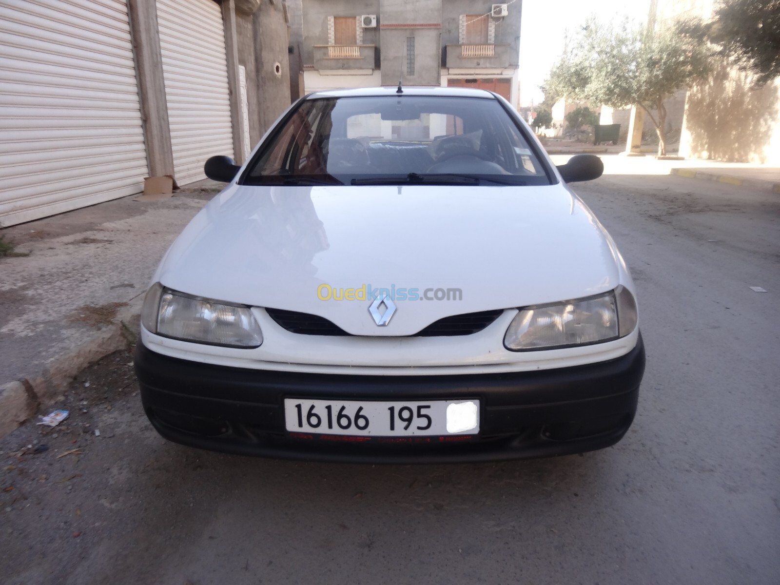 Renault Laguna 1 1995 Laguna 1