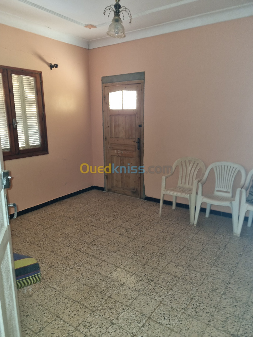 Location bien immobilier Oran Boufatis