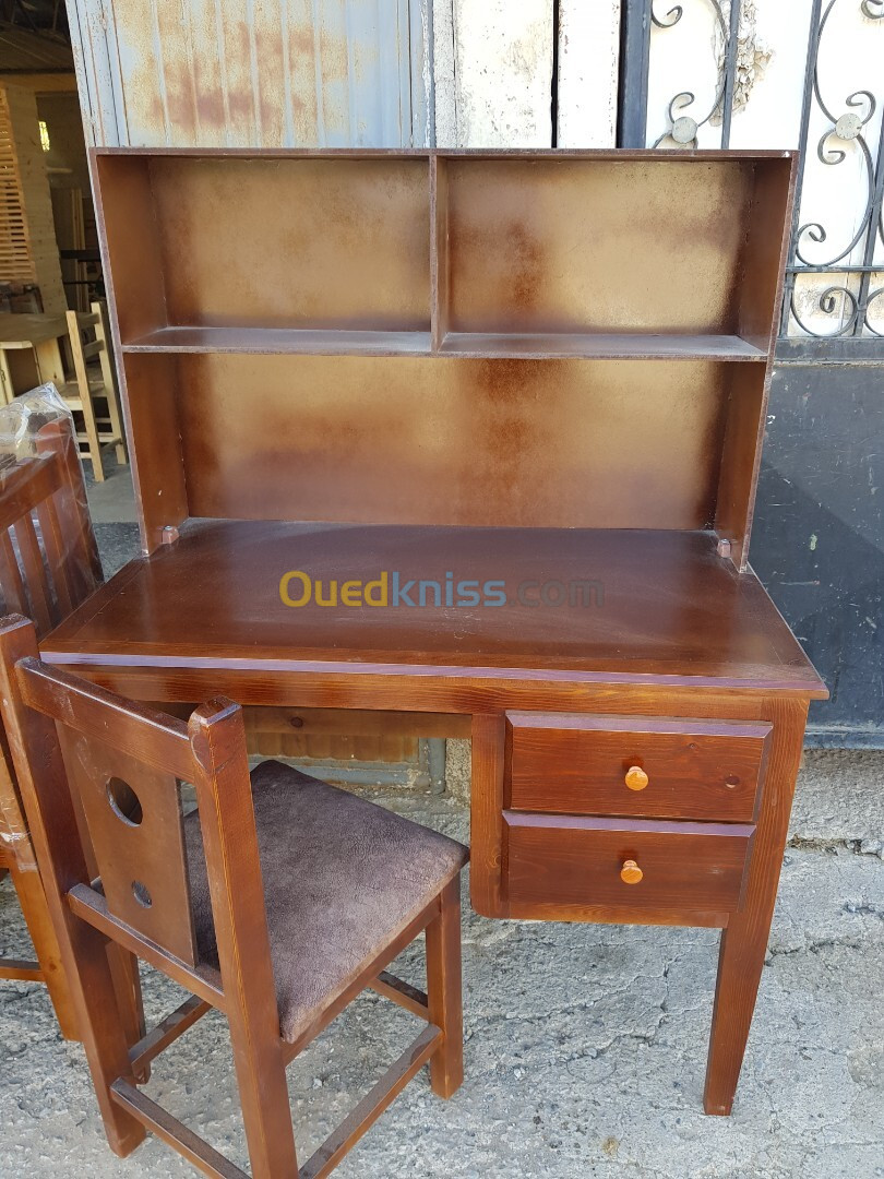 Bureau et chaise